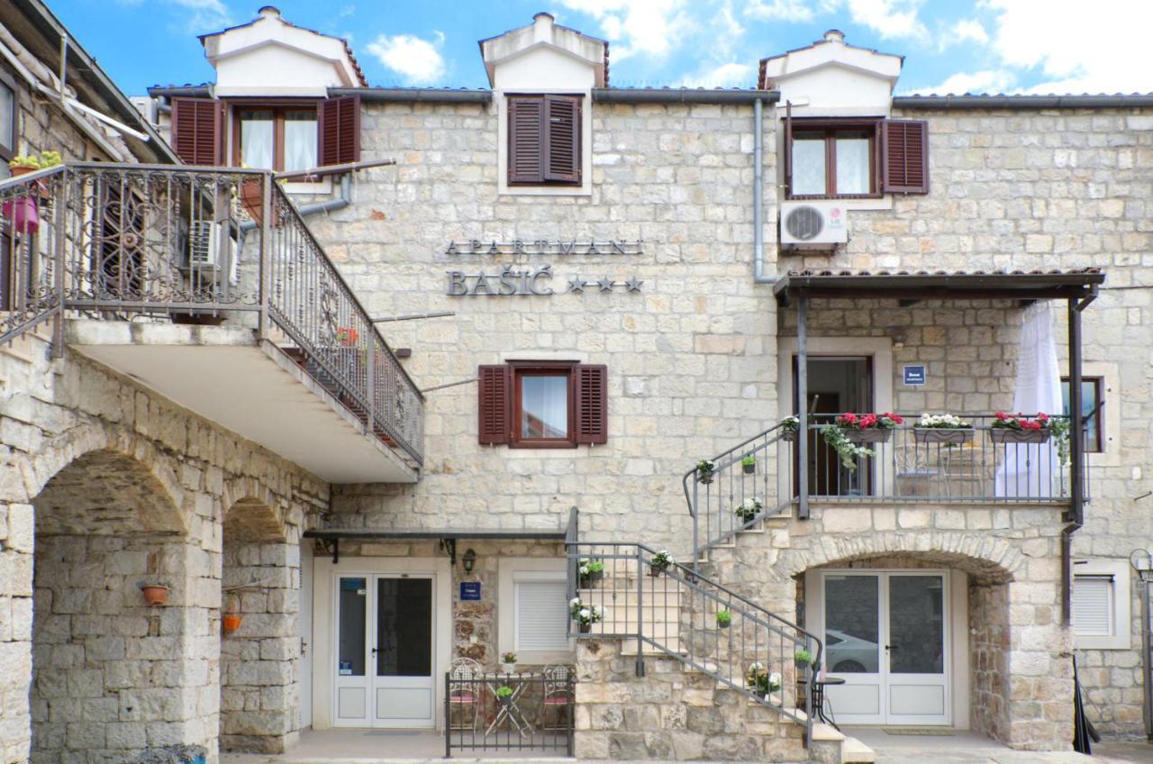 Apartmani Basic 1 Split Bagian luar foto
