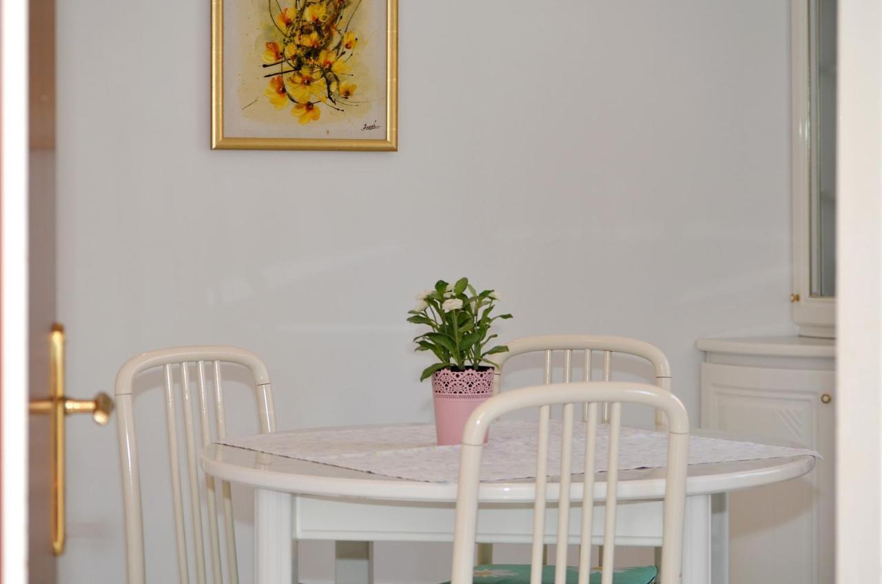Apartmani Basic 1 Split Bagian luar foto